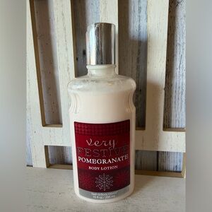 Bath & Body Works VERY FESTIVE POMEGRANATE Body Lotion 10oz Discontinued HTF